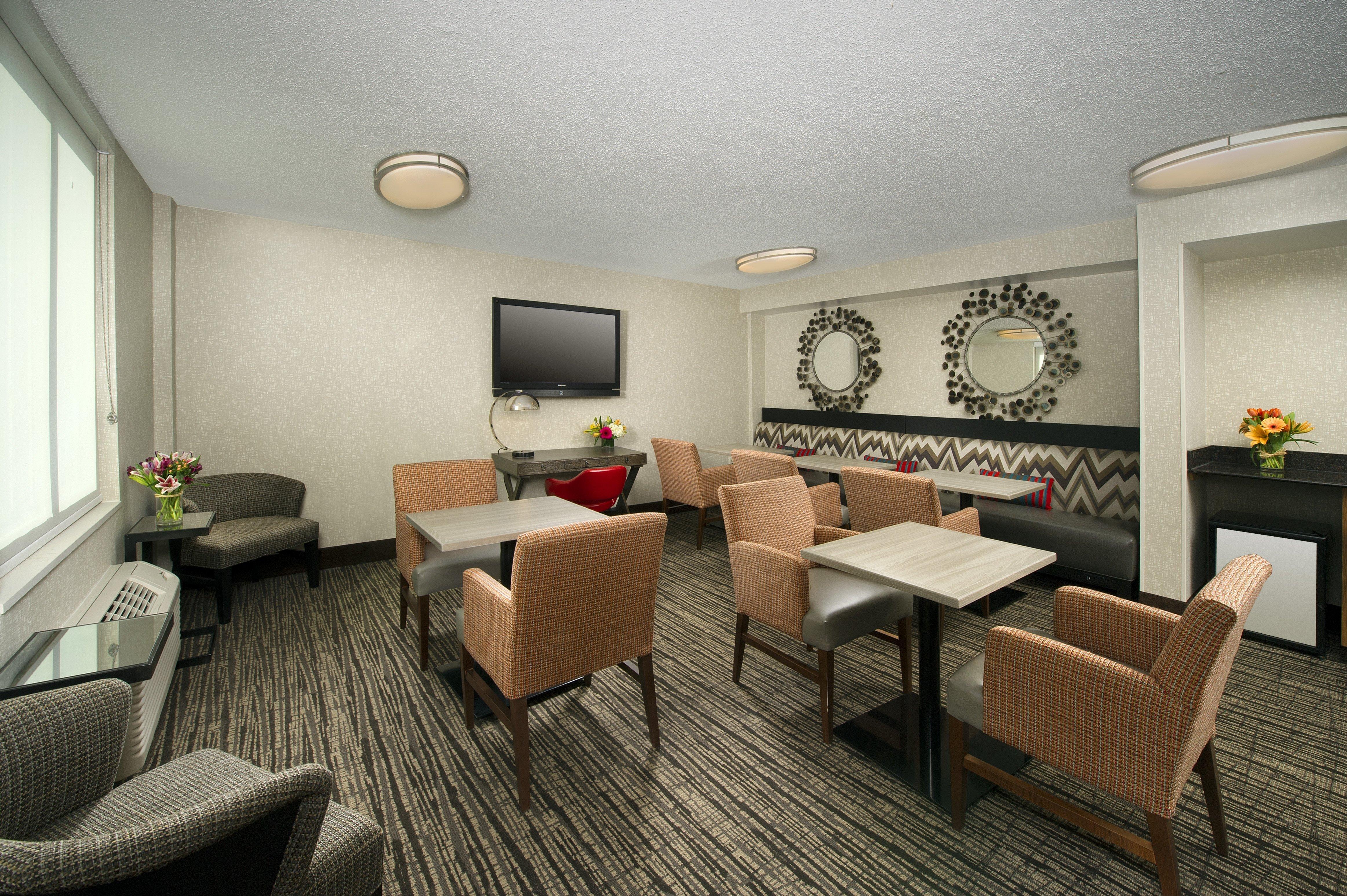 Holiday Inn Express Baltimore At The Stadiums By Ihg Екстер'єр фото