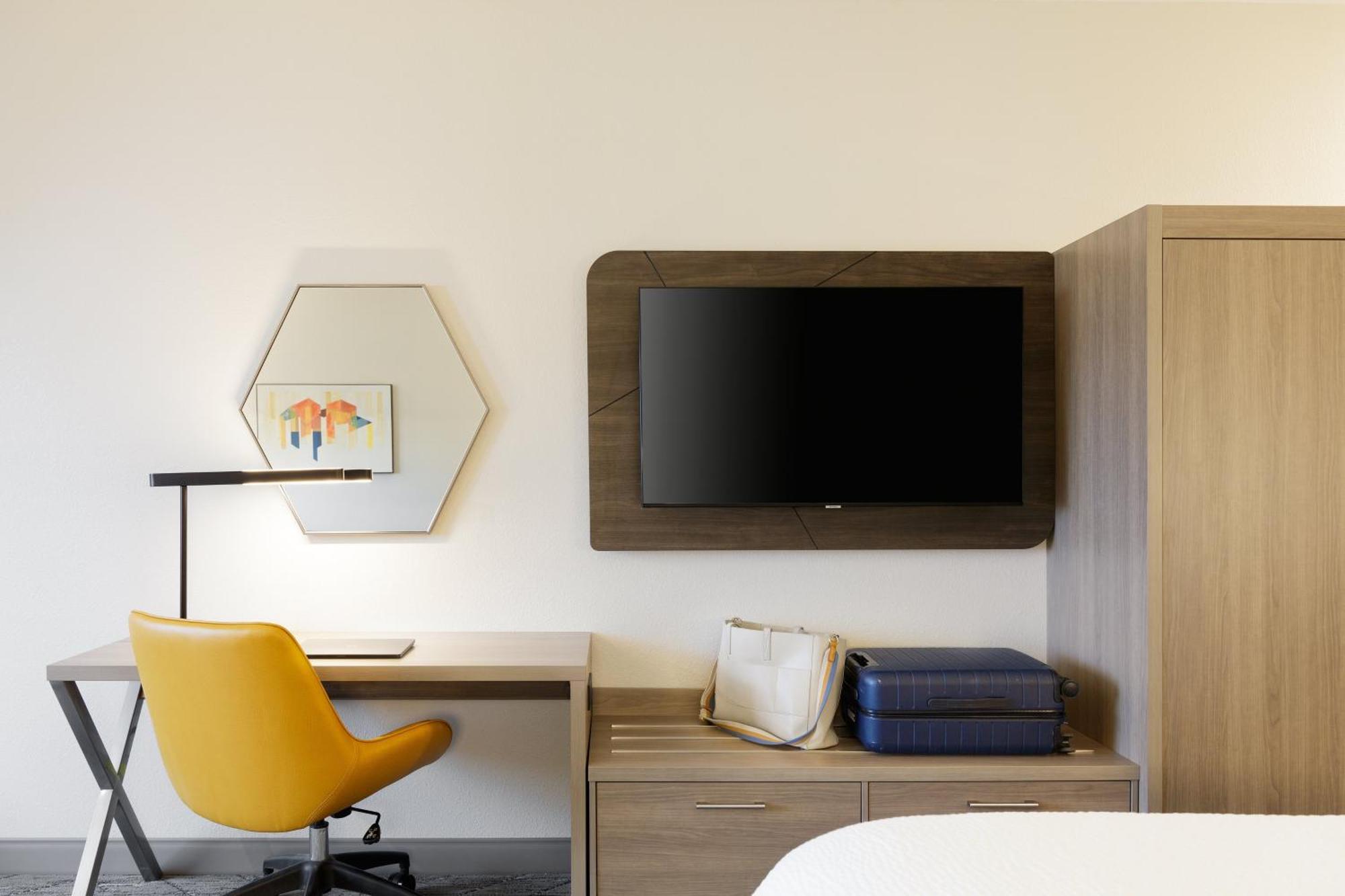 Holiday Inn Express Baltimore At The Stadiums By Ihg Екстер'єр фото