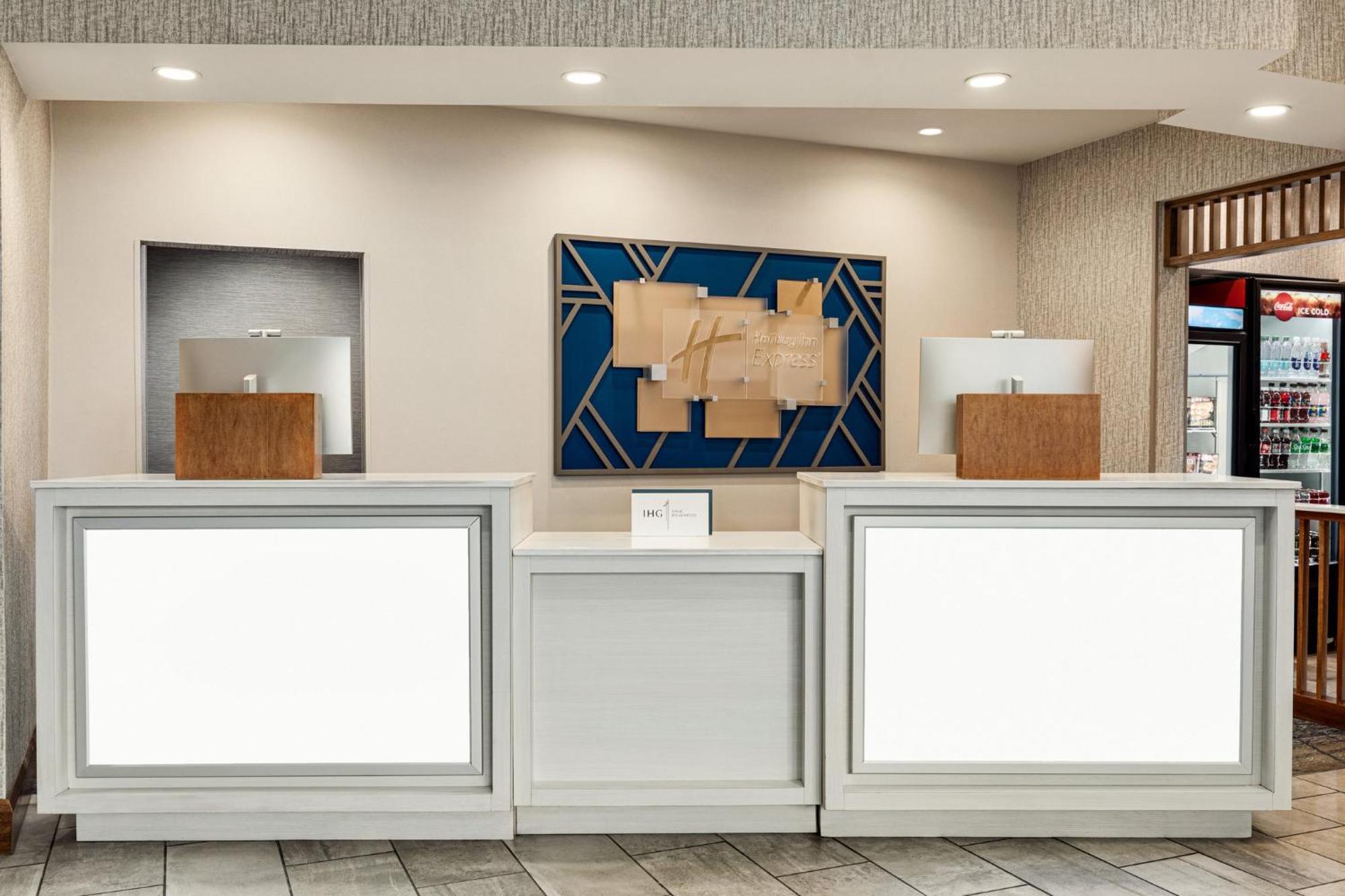 Holiday Inn Express Baltimore At The Stadiums By Ihg Екстер'єр фото