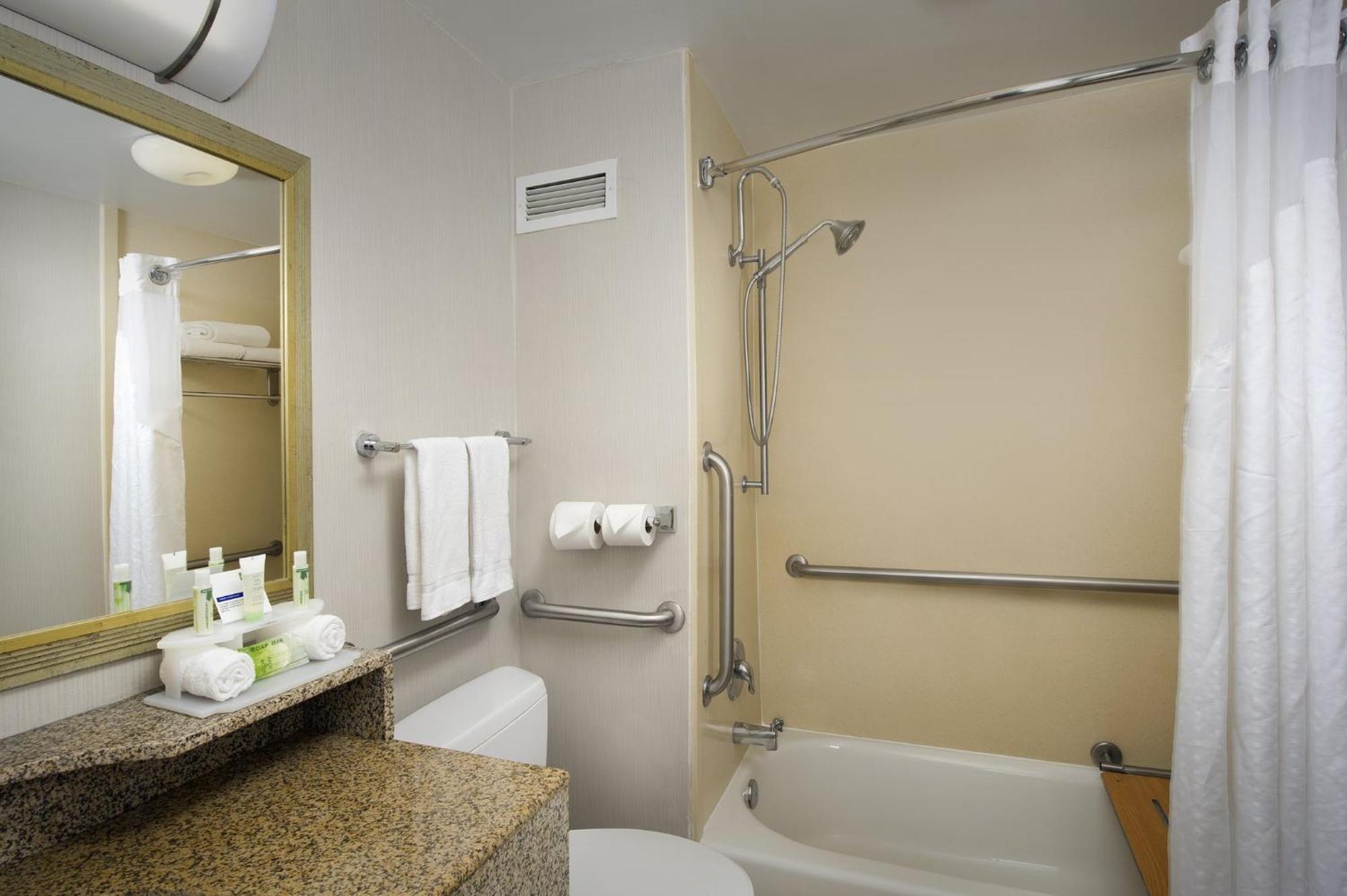 Holiday Inn Express Baltimore At The Stadiums By Ihg Екстер'єр фото
